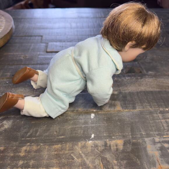 Danbury Mint John Kennedy Porcelain Doll Under Daddy's Desk JFK Jr - Picture 6 of 12